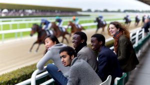 Découvre les paris hippiques pmu Bordeaux 🏇