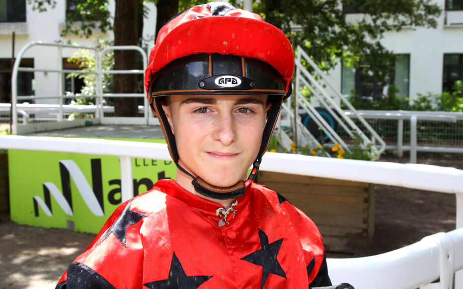 découvrez le classement des meilleurs jockeys au quinté+, leurs statistiques, performances récentes et conseils pour maximiser vos gains sur les courses hippiques.