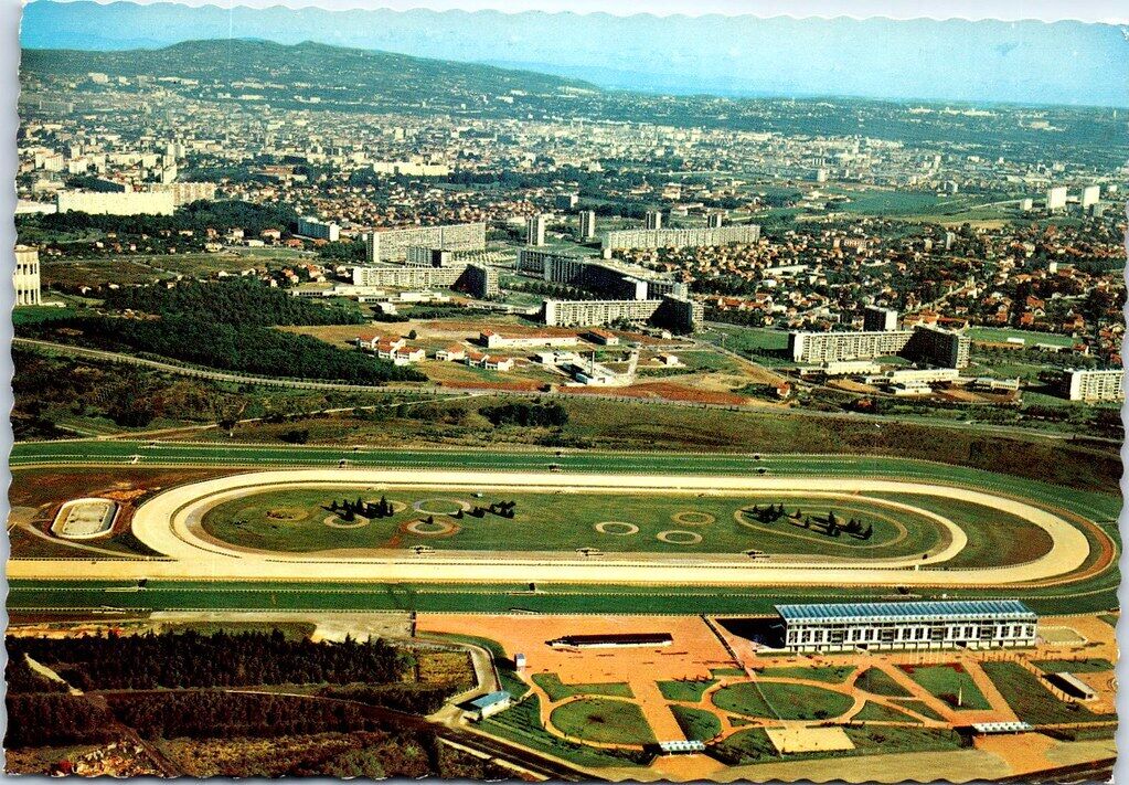 découvrez l'hippodrome de parilly : un lieu d'événements équestres passionnants, parfait pour une sortie en famille ou entre amis, au cœur de la nature.