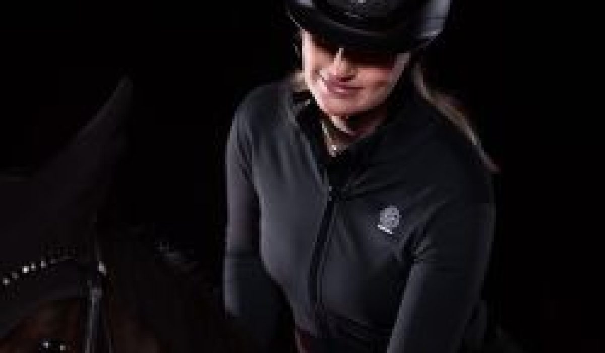 découvrez cheval shop, votre boutique en ligne spécialisée dans l'équipement équestre : matériel pour cavaliers, chevaux et écuries. retrouvez une large sélection de produits de qualité pour vivre pleinement votre passion de l'équitation.