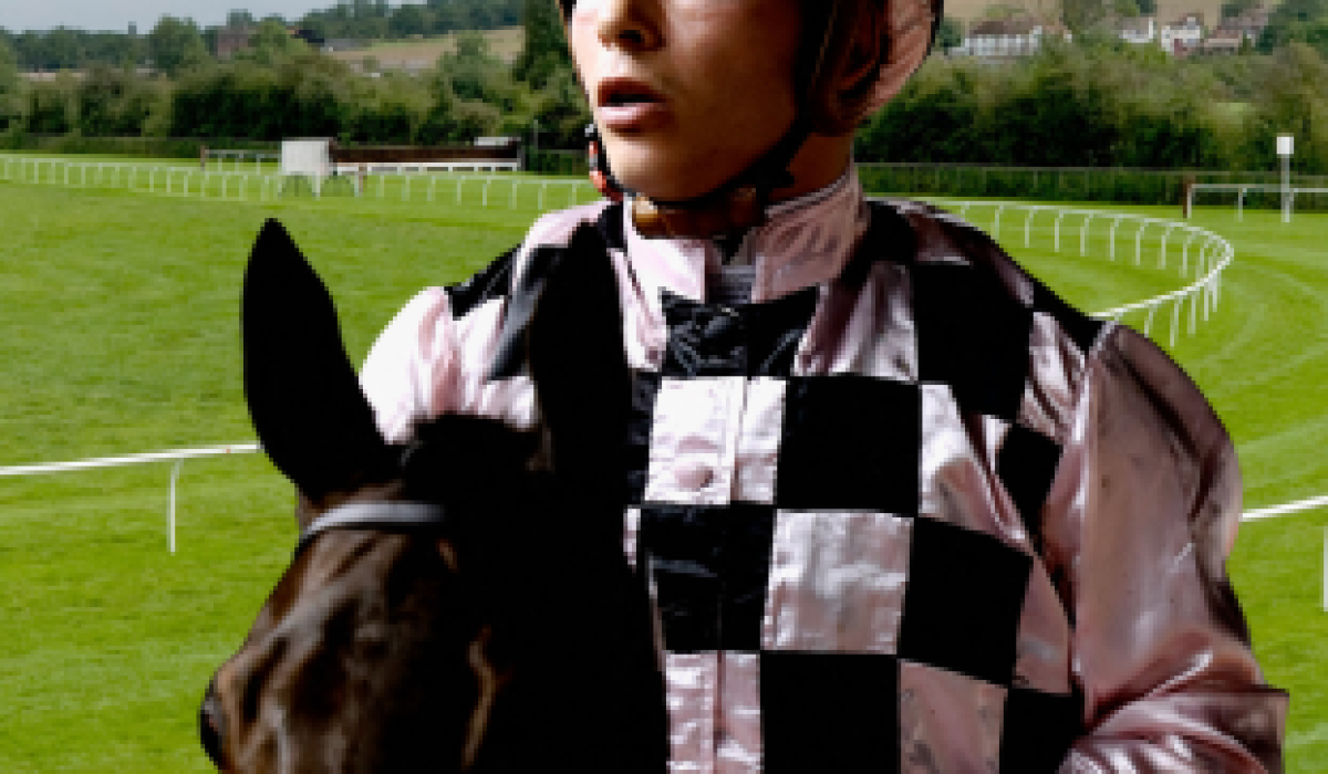 découvrez le parcours passionnant de guyon, jockey renommé, et ses secrets pour réussir dans le monde des courses hippiques.